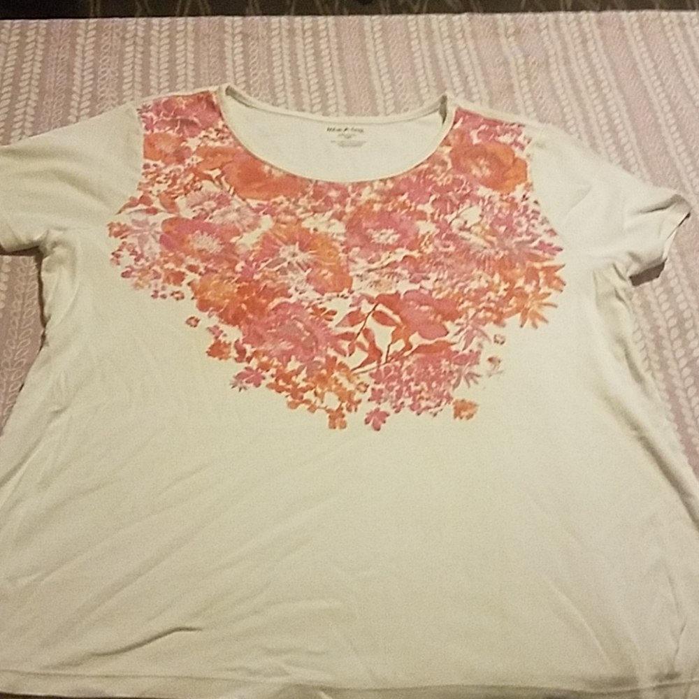 Women's tshirt